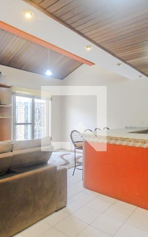 Casa de condomínio à venda com 130m², 3 quartos e 2 vagas Casa de condomínio à venda com 130m², 3 quartos e 2 vagasSala