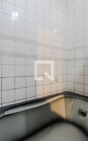 Casa de condomínio à venda com 130m², 3 quartos e 2 vagas Casa de condomínio à venda com 130m², 3 quartos e 2 vagasBanheiro suite