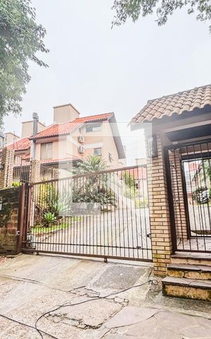 Casa de condomínio à venda com 130m², 3 quartos e 2 vagas Casa de condomínio à venda com 130m², 3 quartos e 2 vagasFachada