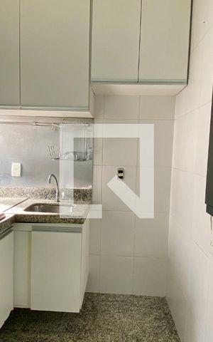 Apartamento à venda com 170m², 2 quartos e 2 vagasCozinha