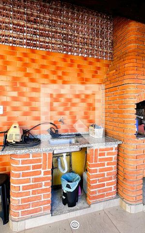 Casa à venda com 137m², 3 quartos e 2 vagasChurrasqueira