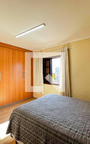 Casa à venda com 137m², 3 quartos e 2 vagasSuíte