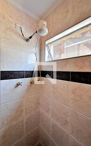 Casa à venda com 137m², 3 quartos e 2 vagasBanheiro Suíte