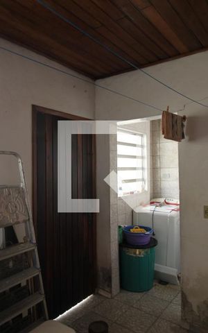 Casa à venda com 100m², 3 quartos e 2 vagasÁrea de Serviço