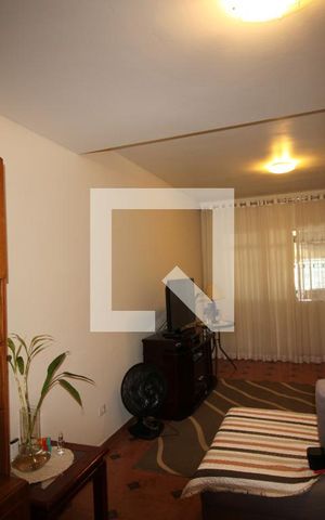 Casa à venda com 100m², 3 quartos e 2 vagasSala