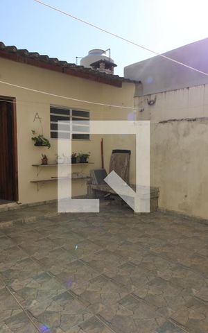 Casa à venda com 100m², 3 quartos e 2 vagasQuintal