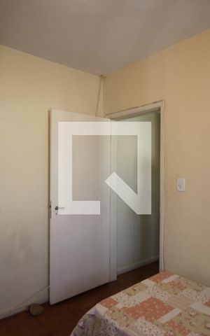 Casa à venda com 100m², 3 quartos e 2 vagasQuarto 2