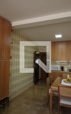 Casa à venda com 100m², 3 quartos e 2 vagasCozinha