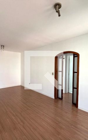 Apartamento à venda com 70m², 2 quartos e 1 vaga Apartamento à venda com 70m², 2 quartos e 1 vagaSala