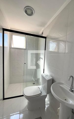 Apartamento à venda com 70m², 2 quartos e 1 vaga Apartamento à venda com 70m², 2 quartos e 1 vagaBanheiro