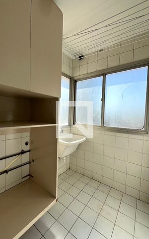 Apartamento à venda com 70m², 2 quartos e 1 vaga Apartamento à venda com 70m², 2 quartos e 1 vagaÁrea de Serviço