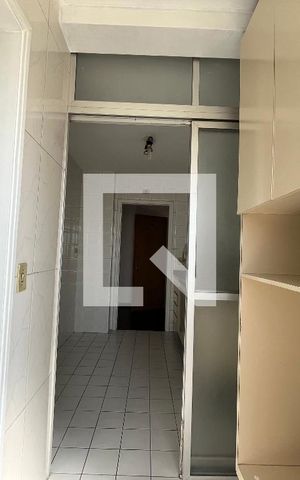 Apartamento à venda com 70m², 2 quartos e 1 vaga Apartamento à venda com 70m², 2 quartos e 1 vagaÁrea de Serviço
