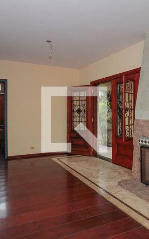 Casa à venda com 300m², 3 quartos e 3 vagas Casa à venda com 300m², 3 quartos e 3 vagasSala 1