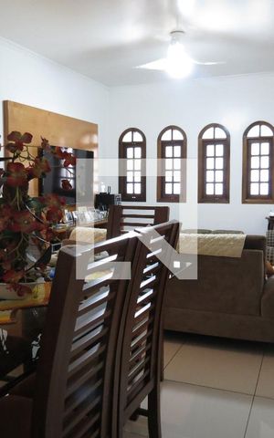 Casa à venda com 400m², 5 quartos e 4 vagasSala
