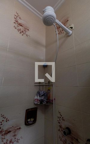 Casa à venda com 287m², 6 quartos e 6 vagas Casa à venda com 287m², 6 quartos e 6 vagasBanheiro