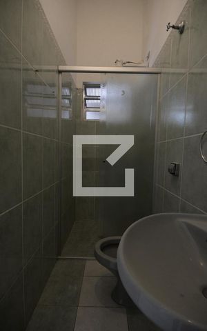 Casa à venda com 244m², 4 quartos e 3 vagasBanheiro de Serviço