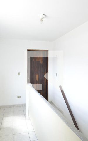 Casa à venda com 244m², 4 quartos e 3 vagasCorredor