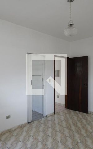 Casa à venda com 244m², 4 quartos e 3 vagasSuíte 2