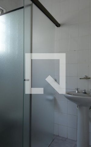 Casa à venda com 244m², 4 quartos e 3 vagasBanheiro Suíte 2