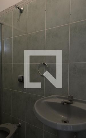 Casa à venda com 244m², 4 quartos e 3 vagasBanheiro de Serviço