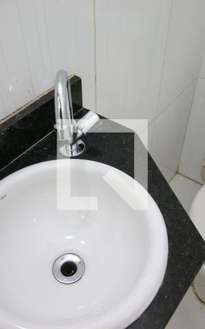 Casa de condomínio para alugar com 60m², 2 quartos e 1 vaga Casa de condomínio para alugar com 60m², 2 quartos e 1 vagaBanheiro / Social