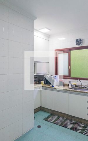 Casa à venda com 185m², 3 quartos e 3 vagas Casa à venda com 185m², 3 quartos e 3 vagasCozinha