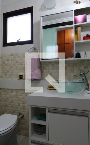 Apartamento à venda com 107m², 3 quartos e 2 vagasBanheiro da Suíte