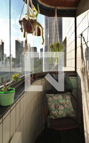 Apartamento à venda com 107m², 3 quartos e 2 vagasSacada da Sala