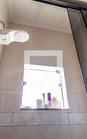 Casa à venda com 350m², 3 quartos e 4 vagas Casa à venda com 350m², 3 quartos e 4 vagasSuíte - Banheiro