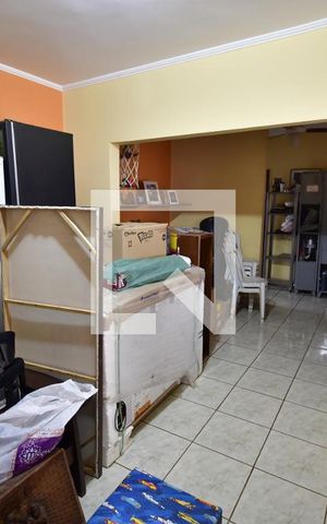 Casa para alugar com 1000m², 3 quartos e 6 vagasSala