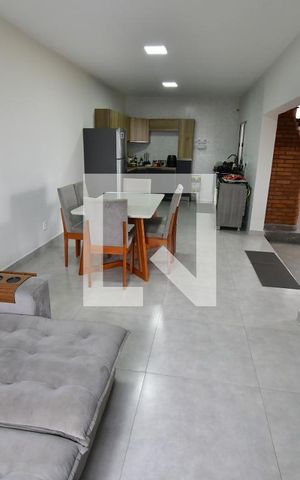 Casa para alugar com 1000m², 3 quartos e 6 vagasSala / Cozinha - Externa