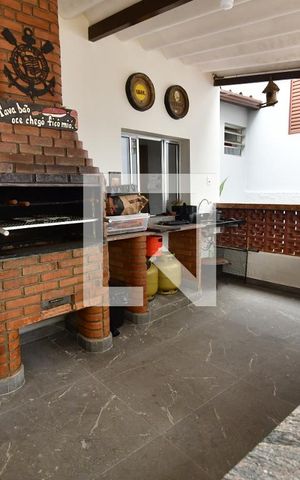 Casa para alugar com 1000m², 3 quartos e 6 vagasChurrasqueira