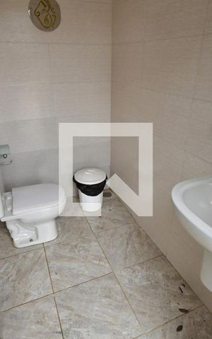 Casa para alugar com 1000m², 3 quartos e 6 vagasBanheiro 5