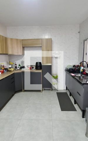 Casa para alugar com 1000m², 3 quartos e 6 vagasSala / Cozinha - Externa