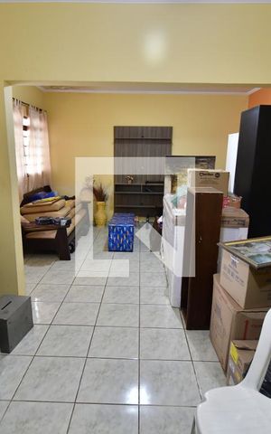 Casa para alugar com 1000m², 3 quartos e 6 vagasSala