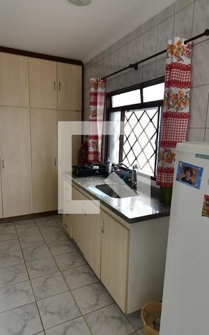 Casa para alugar com 1000m², 3 quartos e 6 vagasCozinha