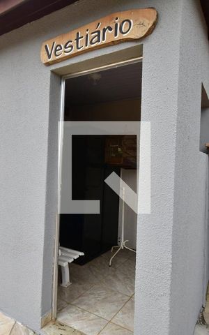 Casa para alugar com 1000m², 3 quartos e 6 vagasVestiário