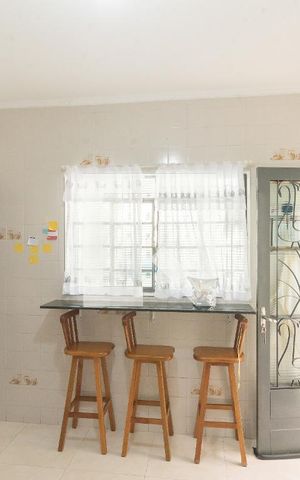 Casa à venda com 292m², 3 quartos e 4 vagas Casa à venda com 292m², 3 quartos e 4 vagasCasa 2- Cozinha