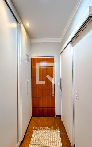 Casa à venda com 266m², 3 quartos e 2 vagasQuarto 3 - Armários