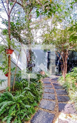 Casa à venda com 266m², 3 quartos e 2 vagasÁrea externa