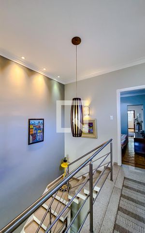 Casa à venda com 266m², 3 quartos e 2 vagasHall