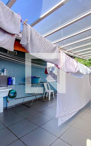 Casa à venda com 266m², 3 quartos e 2 vagasÁrea de Serviço 2