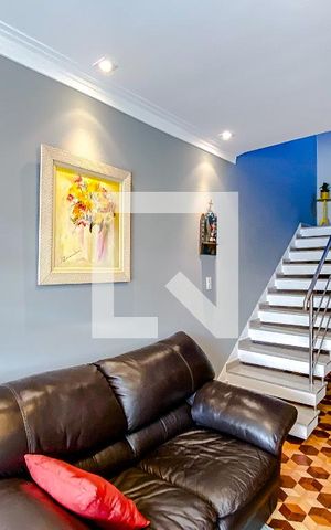 Casa à venda com 266m², 3 quartos e 2 vagasSala