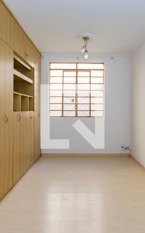 Casa à venda com 285m², 4 quartos e 2 vagas Casa à venda com 285m², 4 quartos e 2 vagasQuarto 2
