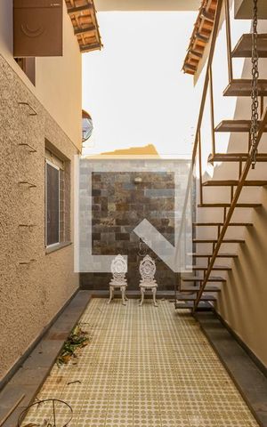 Casa à venda com 285m², 4 quartos e 2 vagas Casa à venda com 285m², 4 quartos e 2 vagasVaranda da Sala 2