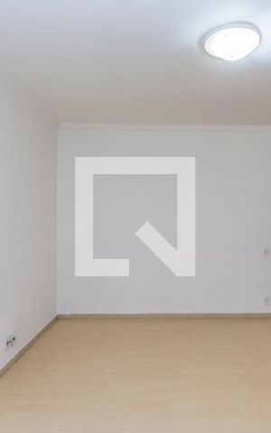 Casa à venda com 285m², 4 quartos e 2 vagas Casa à venda com 285m², 4 quartos e 2 vagasSuíte