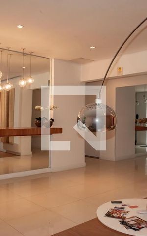 Apartamento à venda com 81m², 1 quarto e 2 vagas Apartamento à venda com 81m², 1 quarto e 2 vagasHall social