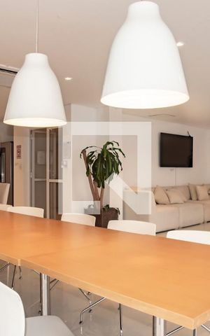 Apartamento à venda com 81m², 1 quarto e 2 vagas Apartamento à venda com 81m², 1 quarto e 2 vagasÁrea comum - Salão de festas