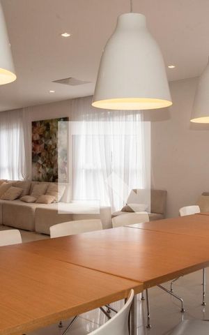 Apartamento à venda com 81m², 1 quarto e 2 vagas Apartamento à venda com 81m², 1 quarto e 2 vagasÁrea comum - Salão de festas