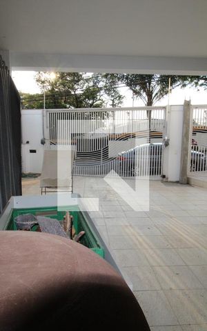 Casa à venda com 250m², 4 quartos e 4 vagasGaragem